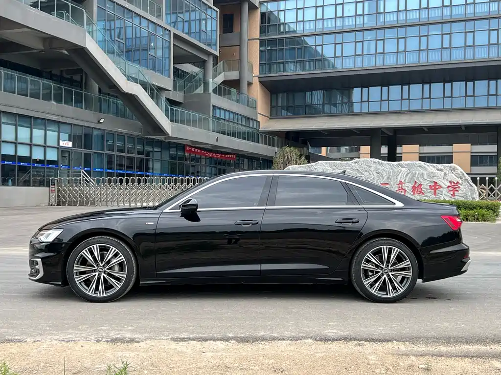 Audi A6L 2023