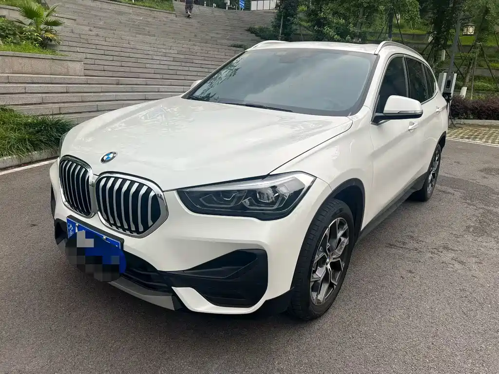 BMW X1 2021 — фото 1