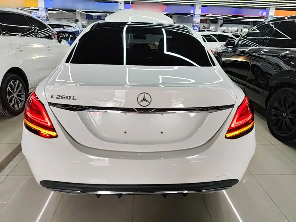 Mercedes-Benz C-Class 2021