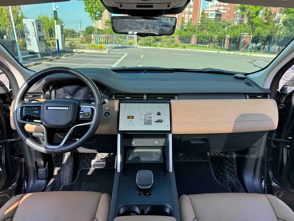 Land Rover Discovery Sport 2023 — фото 19
