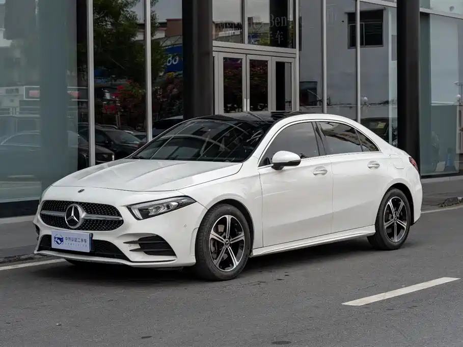 Mercedes-Benz A-Class 2023 — фото 1