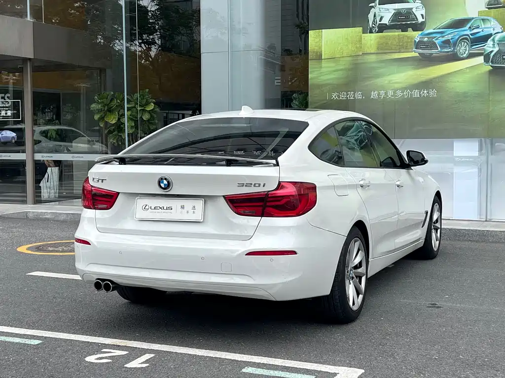 BMW 3 Series GT 2018 — фото 7