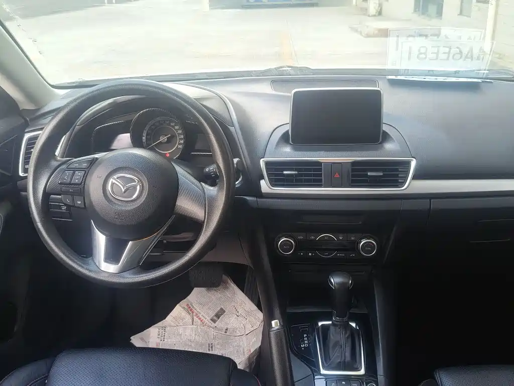 Mazda 3 Axela 2015 — фото 9