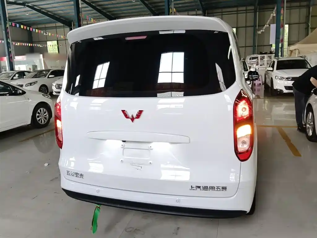 Wuling Hongguang EV 2026 — фото 6