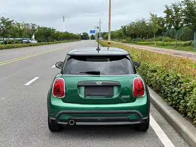 MINI MINI 2022