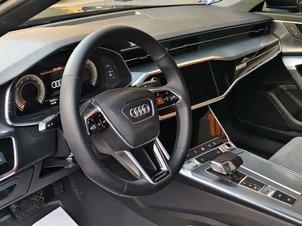 Audi A6L 2019 — фото 11