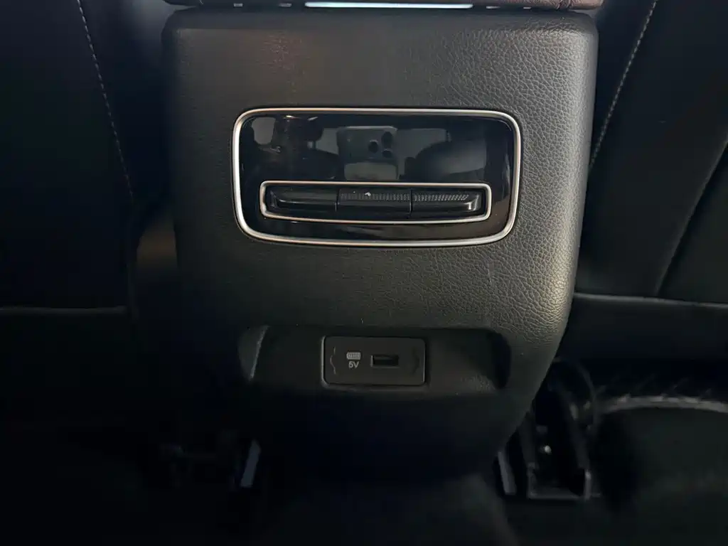 GAC Trumpchi M6 2022 — фото 13