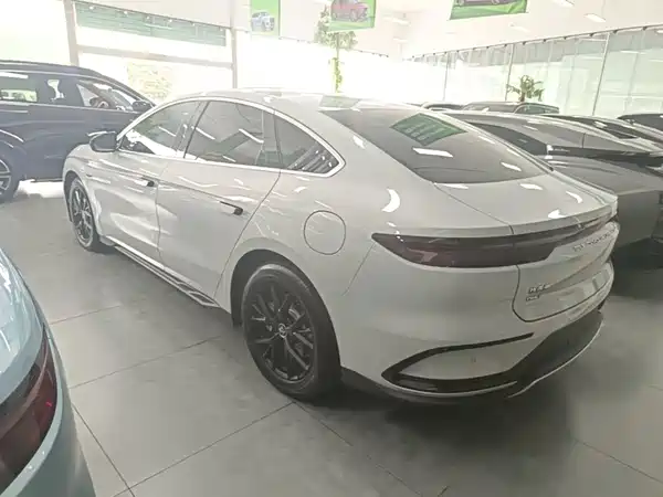 BYD Han 2025