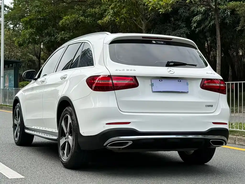 Mercedes-Benz GLC 2018 — фото 18