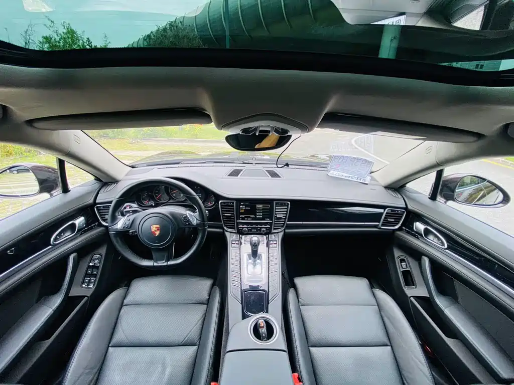 Porsche Panamera 2015 — фото 19