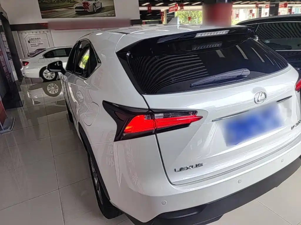 Lexus NX 2017