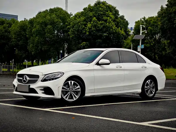 Mercedes-Benz C-Class 2019