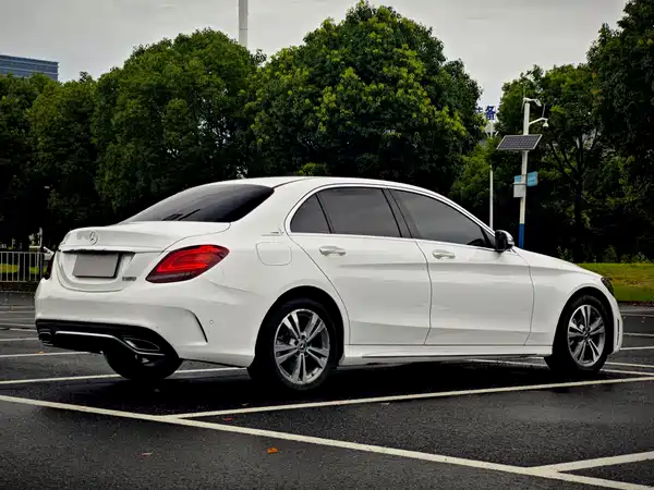 Mercedes-Benz C-Class 2019