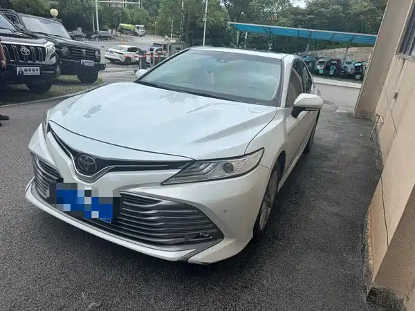 Toyota Camry 2019