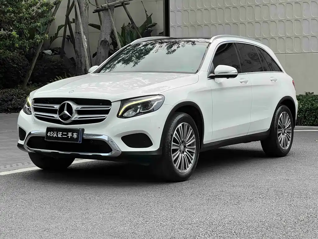 Mercedes-Benz GLC 2017 — фото 1