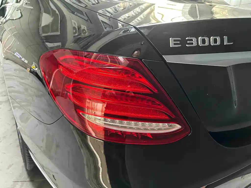 Mercedes-Benz E-Class 2016