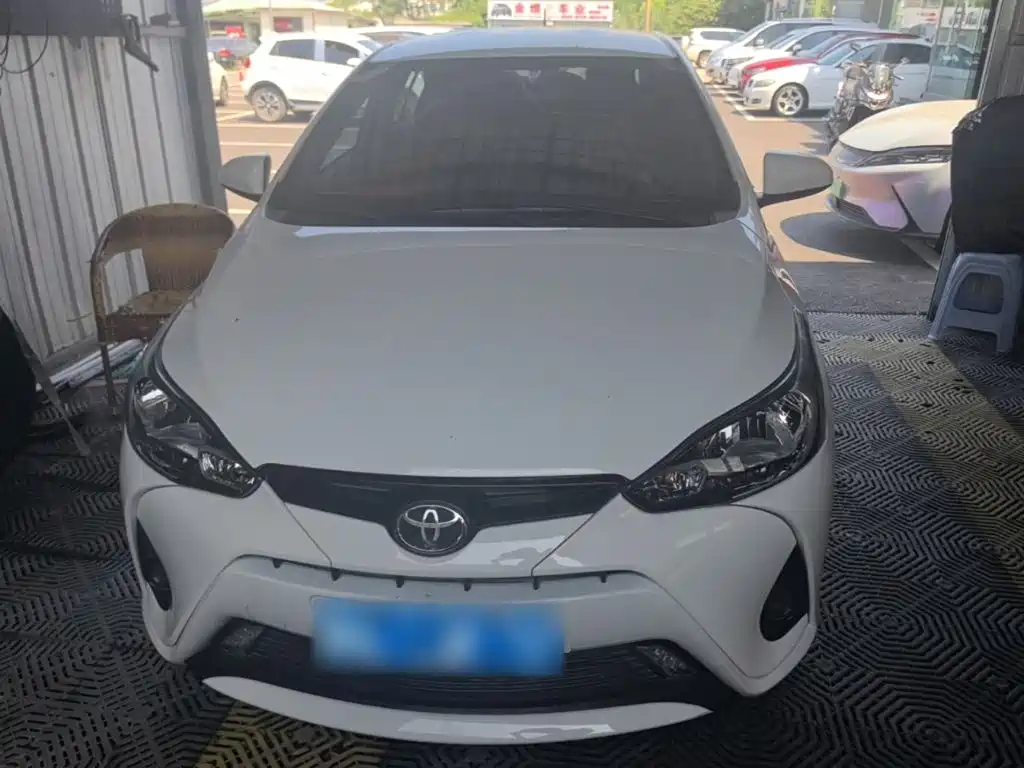Toyota Yaris L 2020