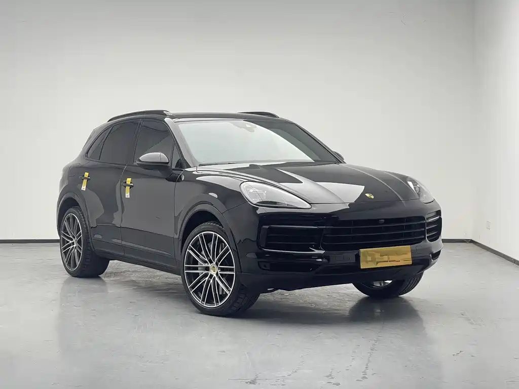 Porsche Cayenne 2019 — фото 2