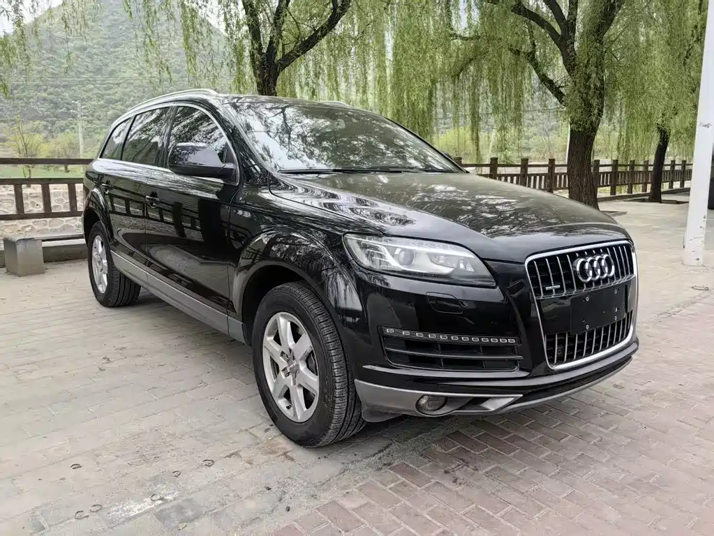 Audi Q7 2015 — фото 1