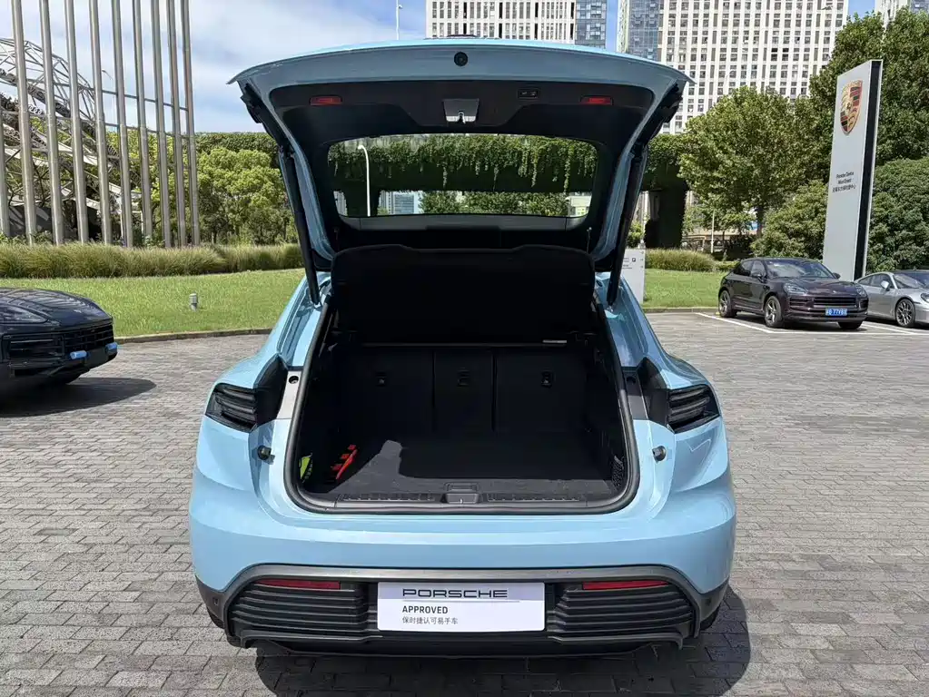 Porsche Macan New Energy 2025 — фото 9