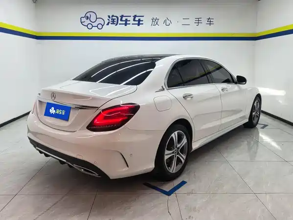 Mercedes-Benz C-Class 2020