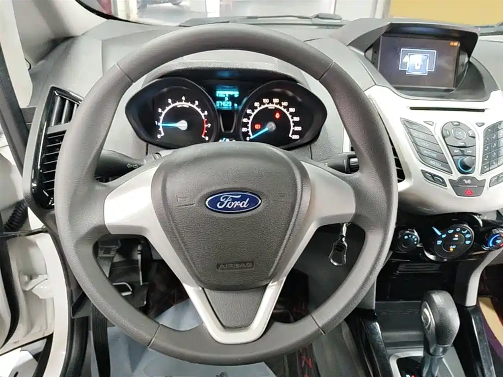Ford Ecosport 2020 — фото 11