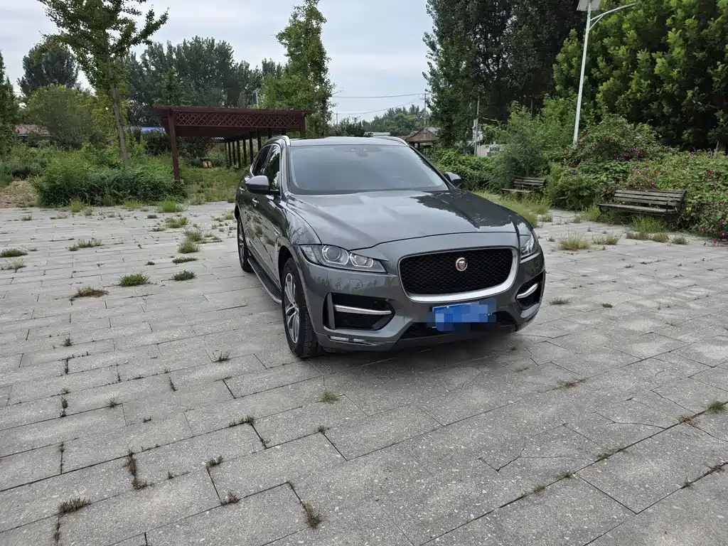 Jaguar F-PACE 2016 — фото 3