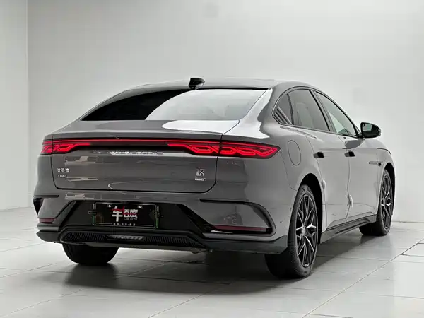 BYD Han 2025