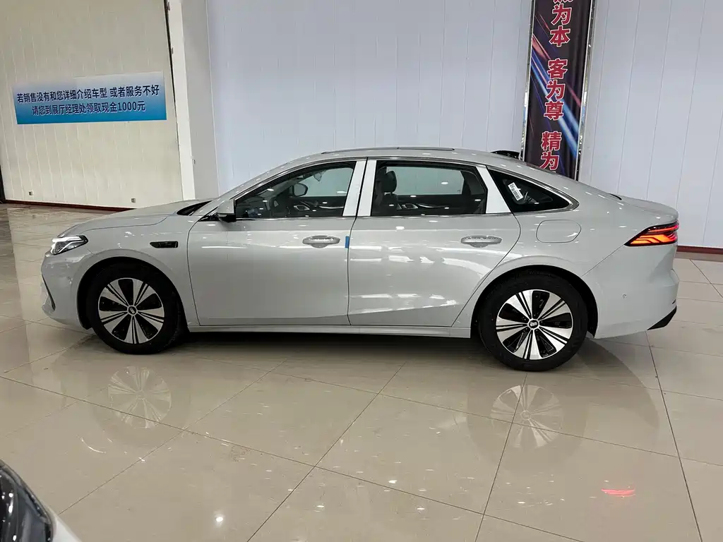 Geely Galaxy A7 EM 2026 — фото 3