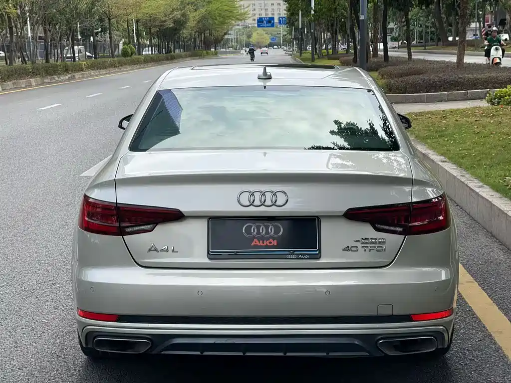 Audi A4L 2020 — фото 8