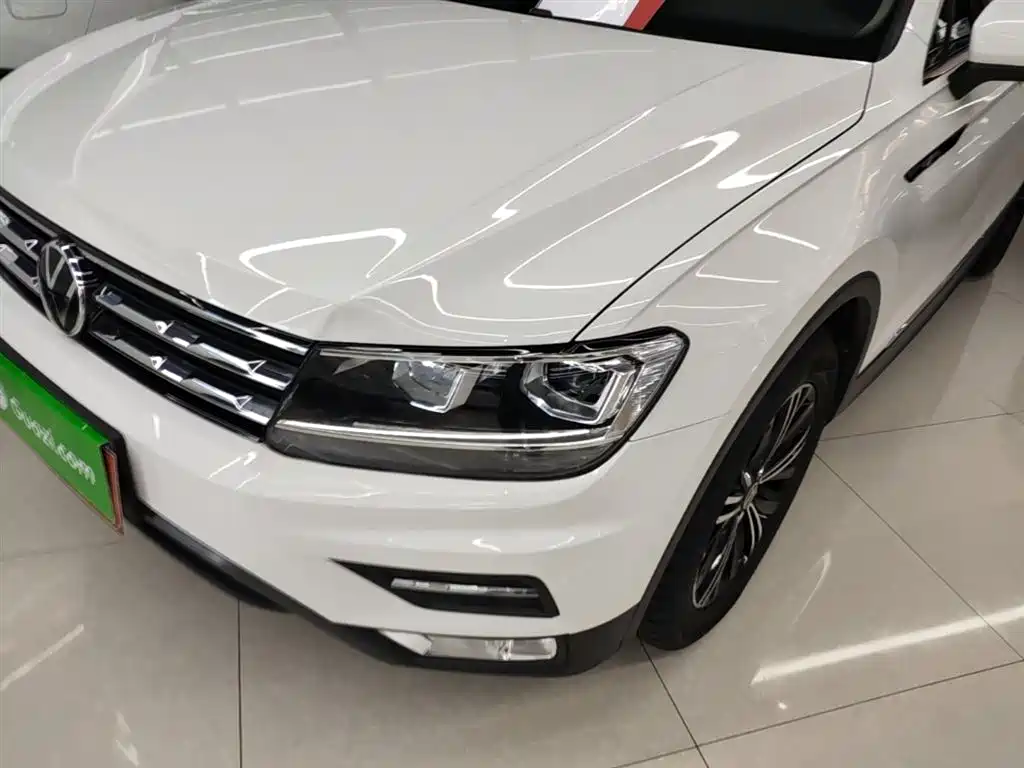 Volkswagen Tiguan L 2021 — фото 24