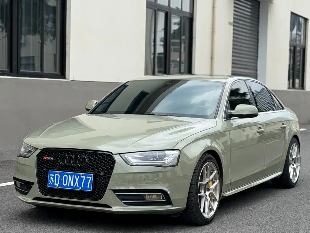 Audi A4L 2014