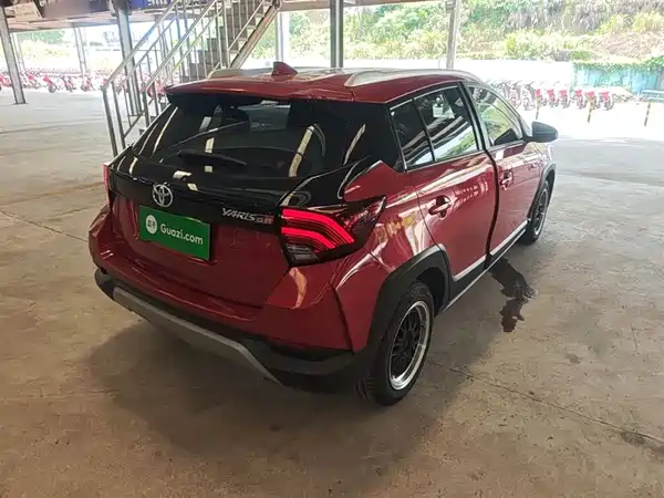 Toyota Yaris L 2021