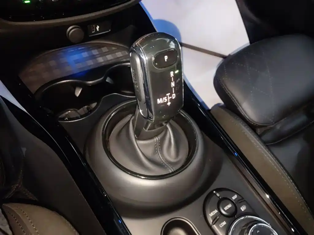 MINI Clubman 2022 — фото 14