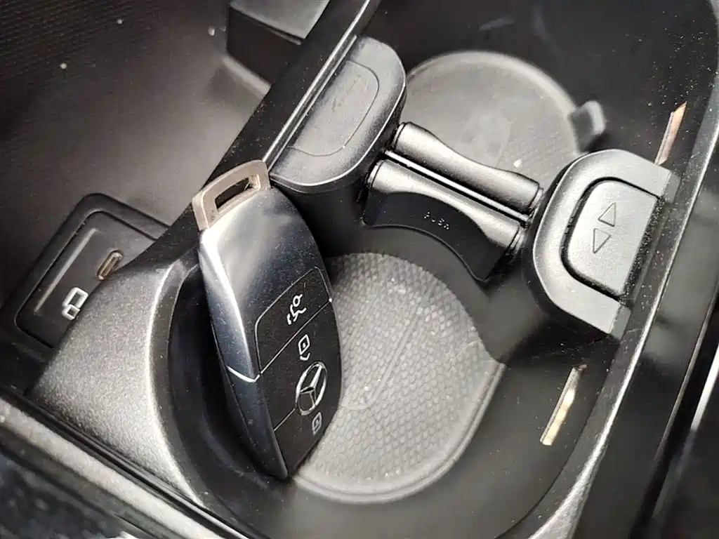 Mercedes-Benz A-Class 2022 — фото 9