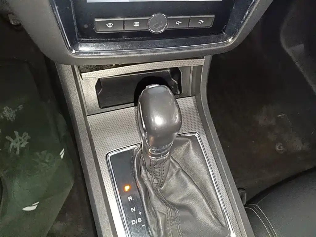 Roewe i6 Classic 2018 — фото 14