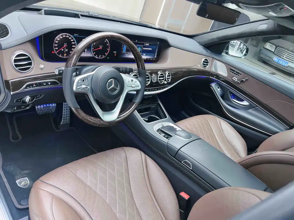 Mercedes-Benz Maybach S-Class 2020 — фото 10