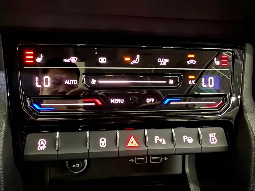Skoda Karoq 2023 — фото 8
