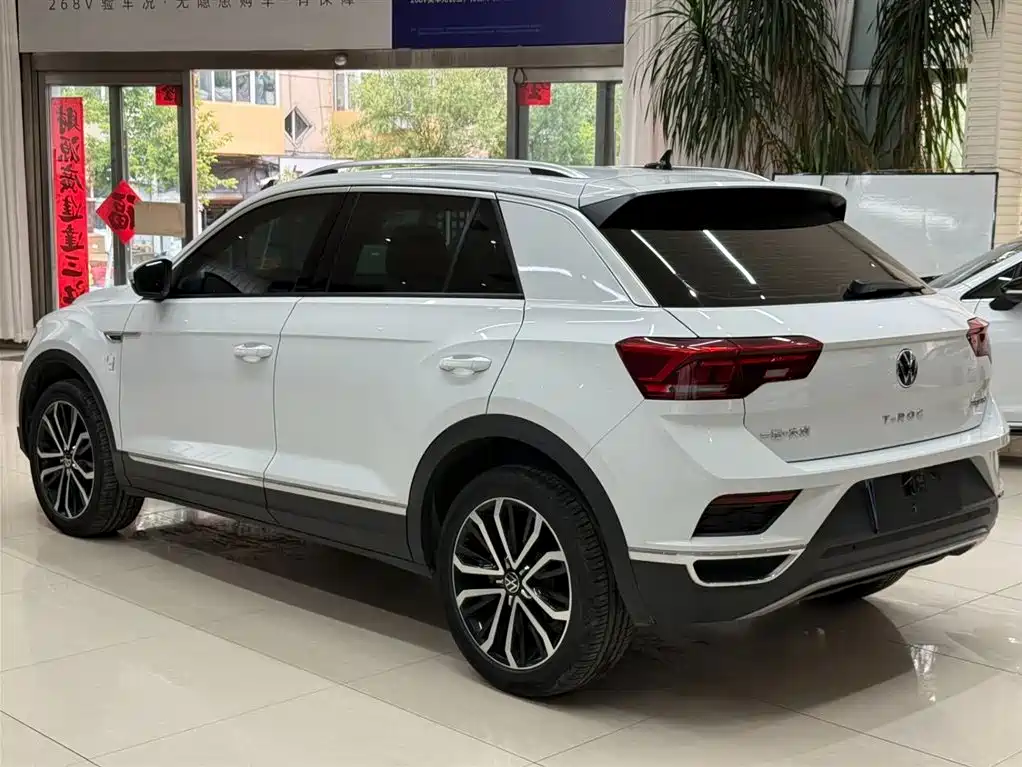 Volkswagen T-Roc 2023