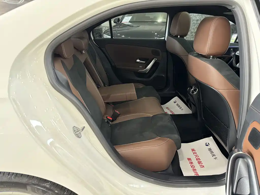 Mercedes-Benz A-Class 2020 — фото 15