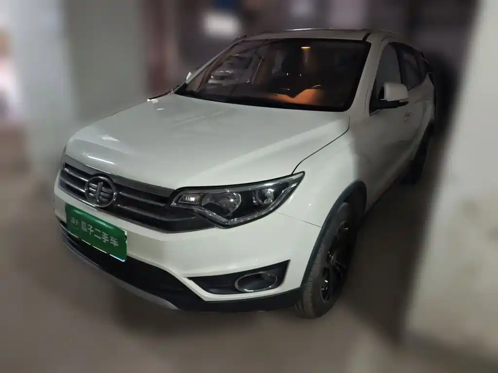FAW Senya R7 2017
