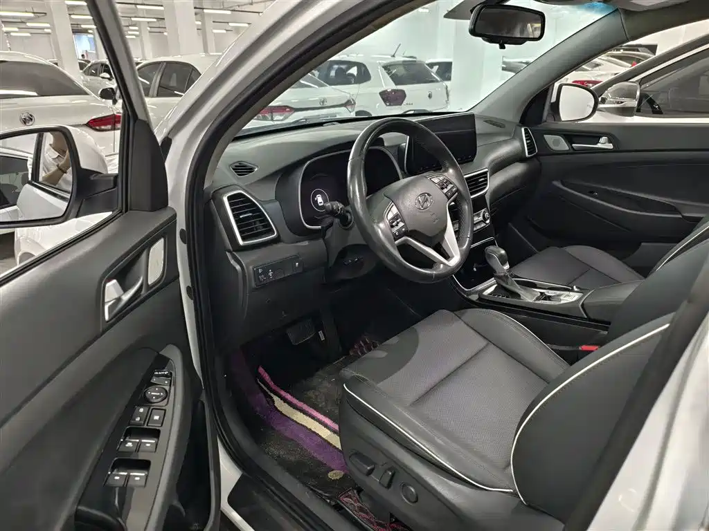 Hyundai Tucson 2020 — фото 10