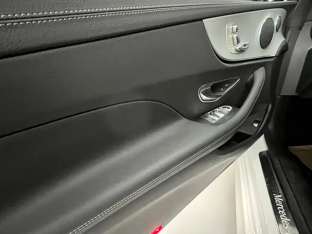 Mercedes-Benz E-Class 2023 — фото 11