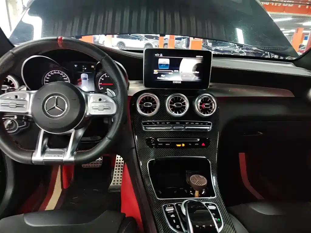Mercedes-Benz GLC AMG 2018 — фото 9