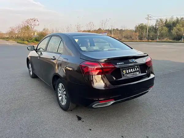 Geely Emgrand 2018