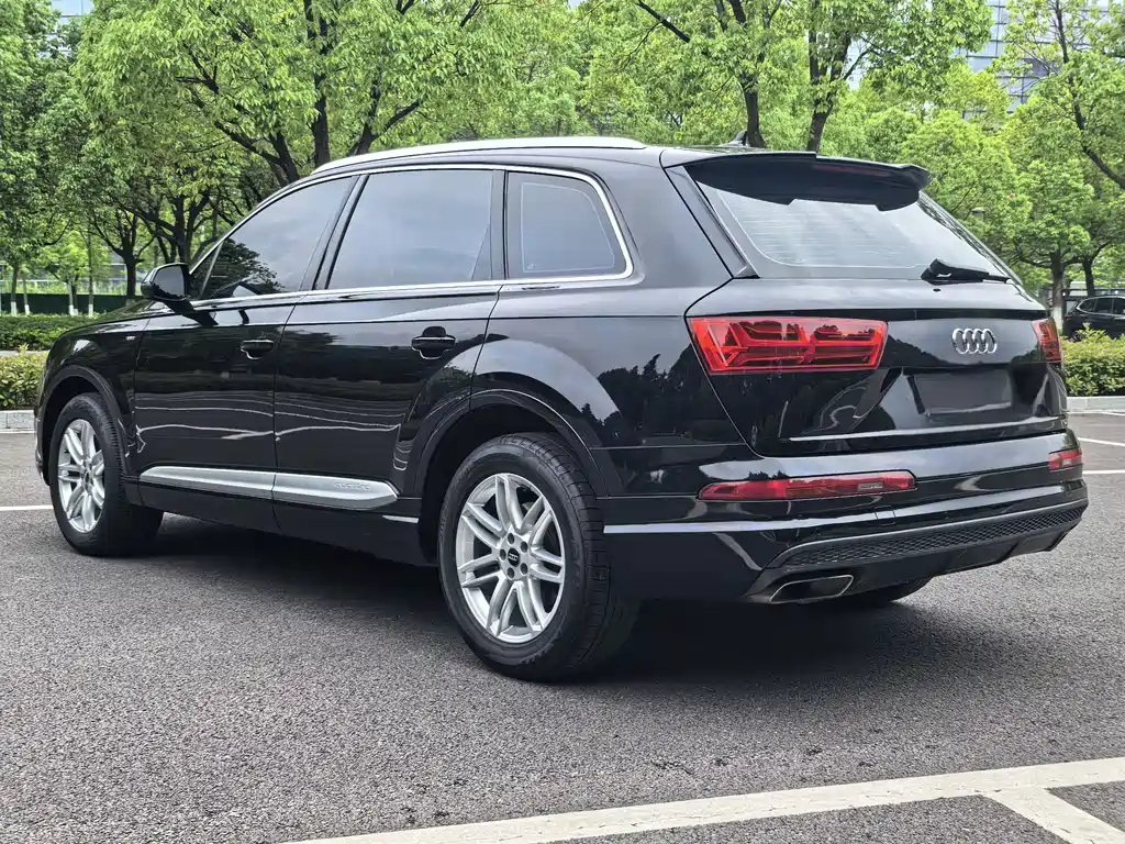 Audi Q7 2018 — фото 4