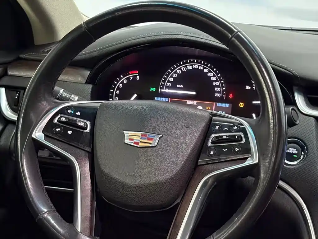 Cadillac XTS 2019 — фото 9
