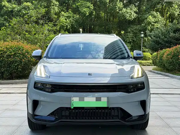 Lynk & Co 06 2023