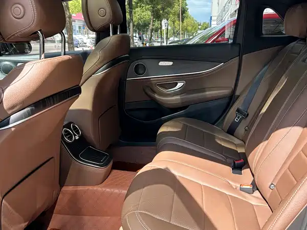 Mercedes-Benz E-Class 2023