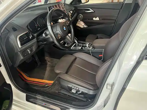 BMW 1 Series 2021